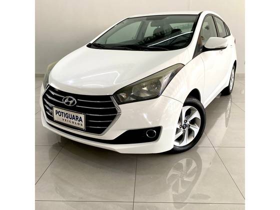 HYUNDAI HB20S 1.6 COMFORT PLUS 16V FLEX 4P MANUAL